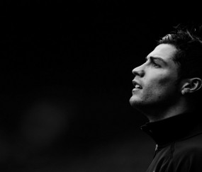 开云体育app-阿隆索绝地反击点燃赛场，梅赛德斯史诗翻盘威廉姆斯