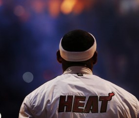 开云世界杯2026-中亚风暴席卷北美，乌兹别克斯坦如何用铁血压制墨西哥，穆西亚拉独造三球闪耀2026世界杯D组