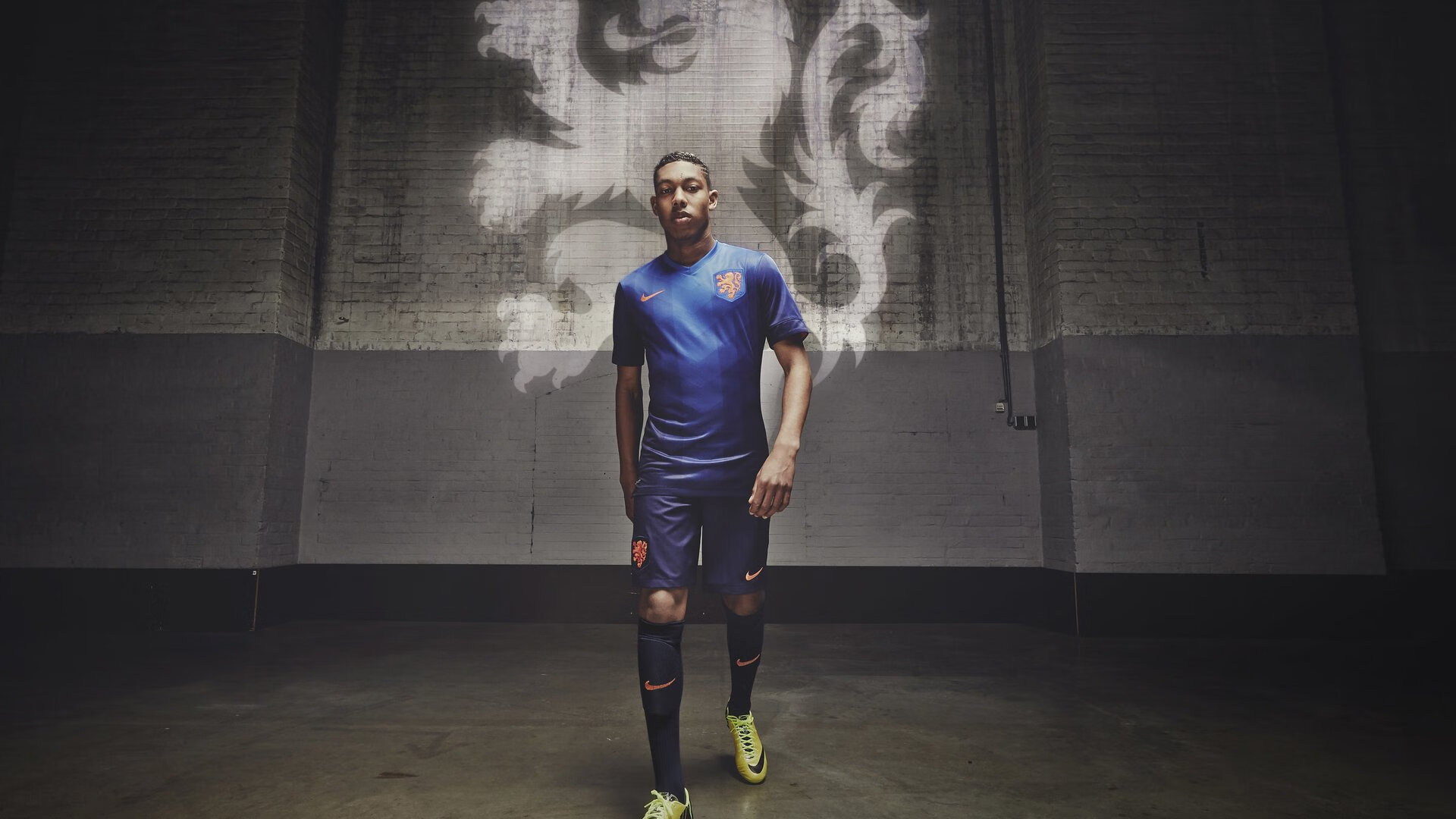 萨拉赫攻防两端统治全场，新西兰战术完胜冰岛启示录